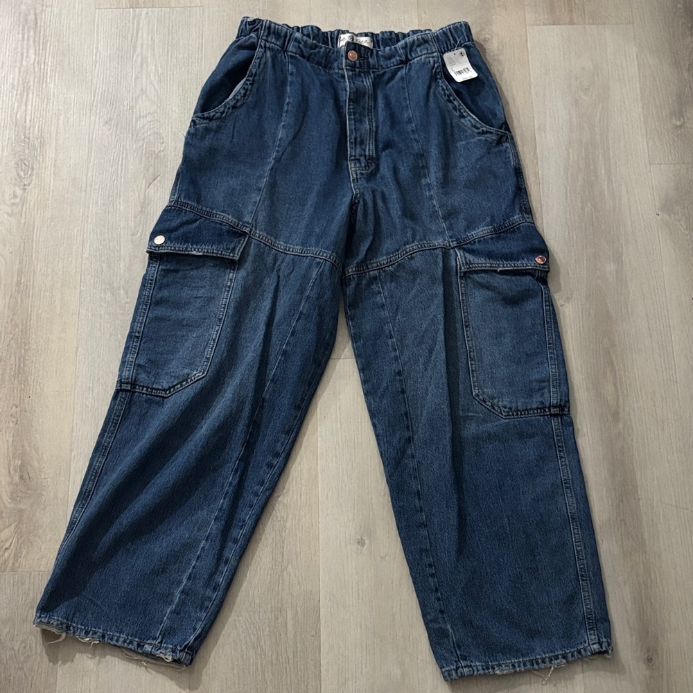 Free People Wide Leg Cargo Jeans. L